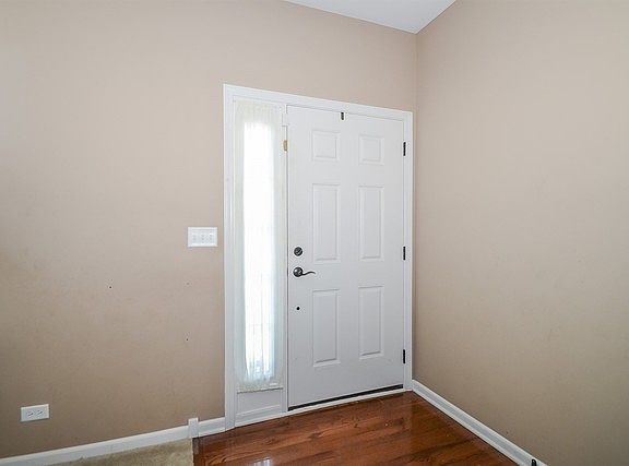 2nd image of 2401 Goldenrod Way