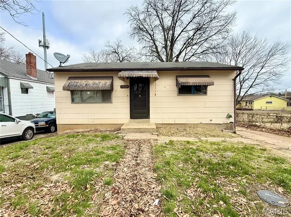 9604 Winkler Dr, Saint Louis, MO 63136