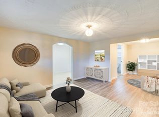 1510 1st Street Pl SE, Hickory, NC 28602