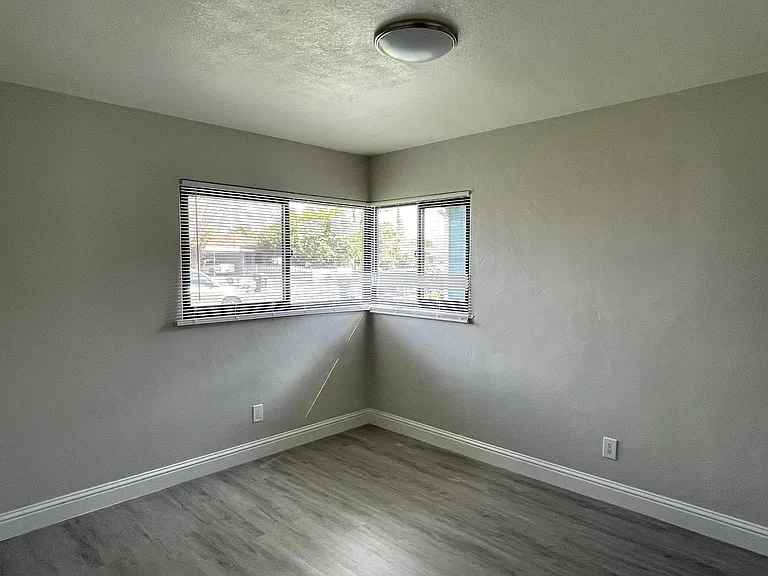 2335 N 2nd St — Photo 18