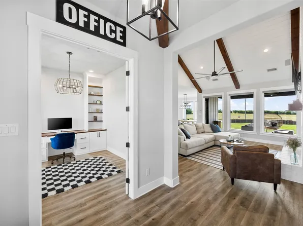 870 Dove Meadow Trl, Waxahachie, TX 75167