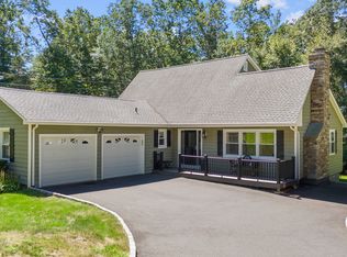 140 High Rd, Bethany, CT 06524