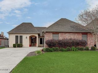 311 Riner Dr, Scott, LA 70583