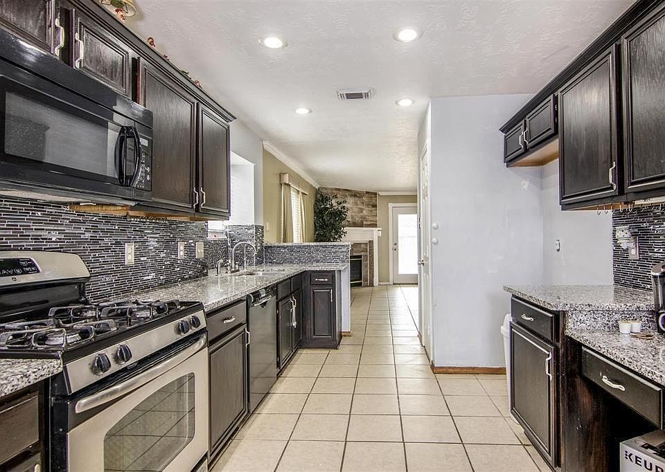 1st image of 1133 Glenmeadows Dr
