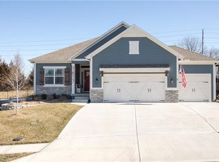 1617 Grandshire Dr, Raymore, MO 64083