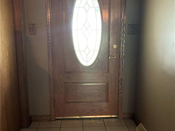 2nd image of 538 Garland Dr