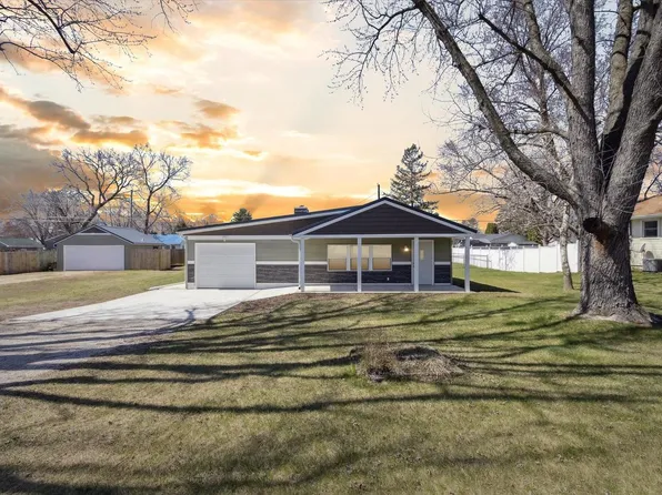 1730 South Grant Avenue, Janesville, WI 53546