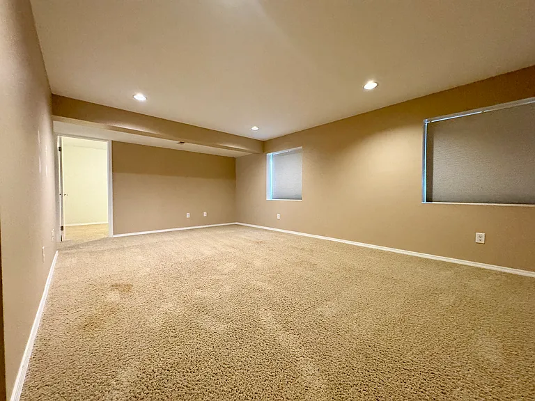 5413 Plumstead Dr — Photo 21