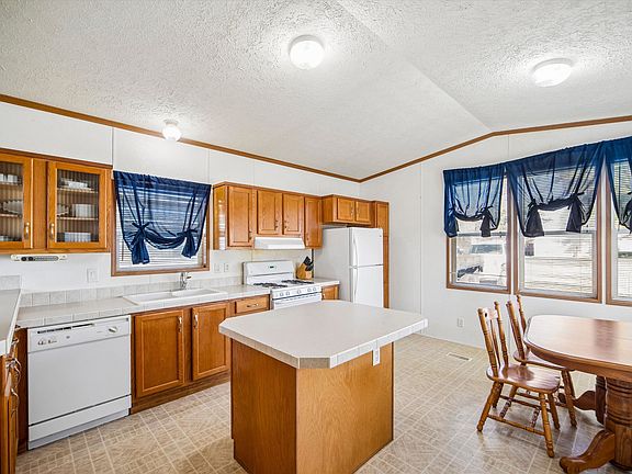 5th image of 7500 Bloomfield Rd Lot 31