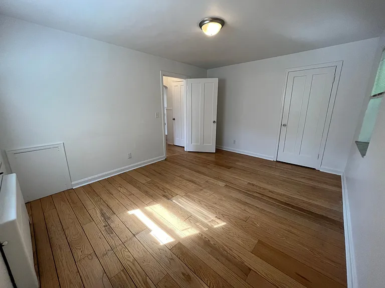 4018 Paxton Ave — Photo 11