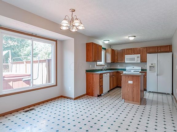 4th image of 1905 Forestwind Dr