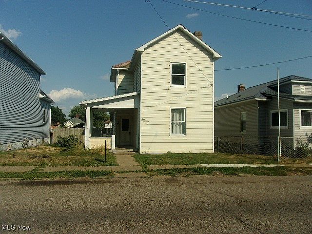 1st image of 472 Spangler Dr