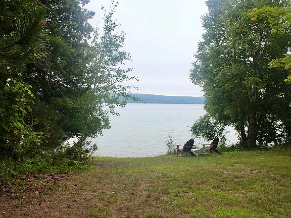 3rd image of 0 Whitefish Trl