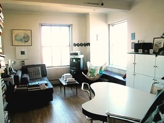 Rented by City Connections Realty | media 28