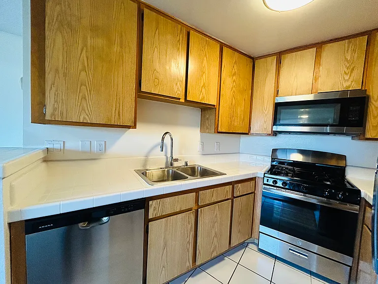 10520 National Pl — Photo 16