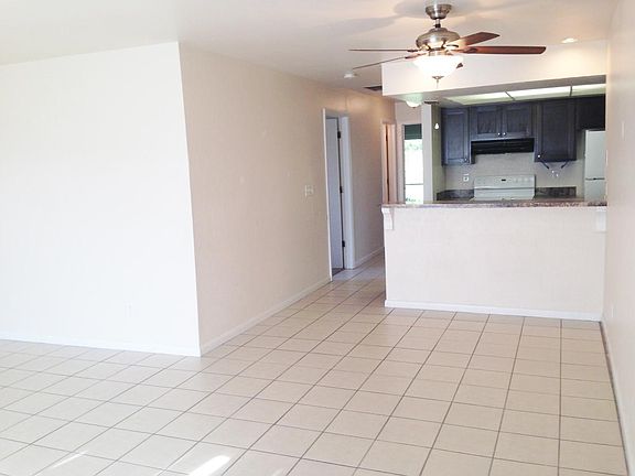 3rd image of 4130 SW 7th Pl