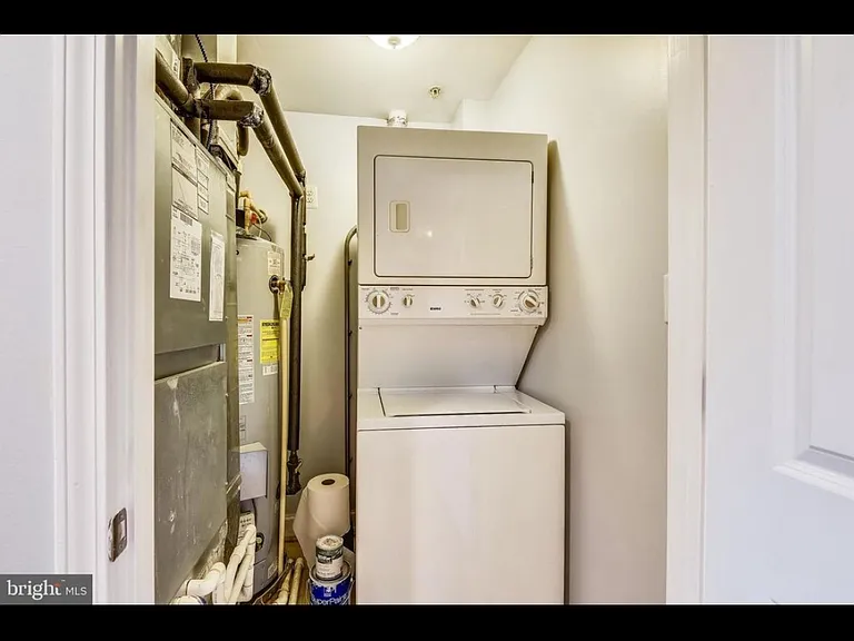 229 N Thomas St #101 — Photo 5
