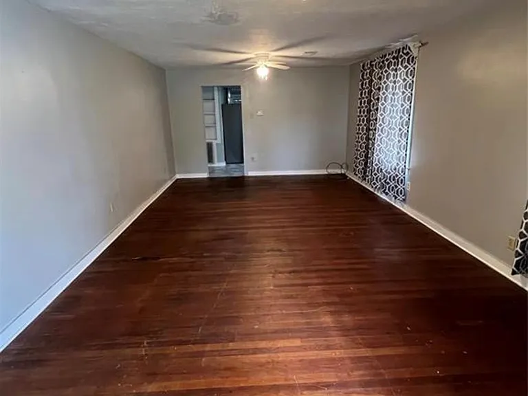 79 Baron St — Photo 3