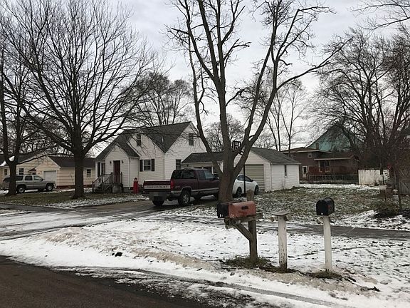 3rd image of 634 W 23rd St