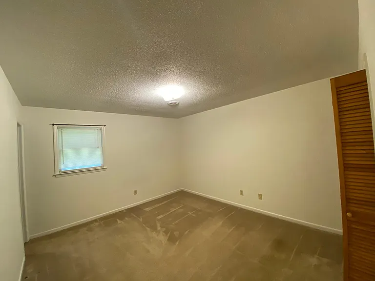 107 Carson Dr — Photo 7