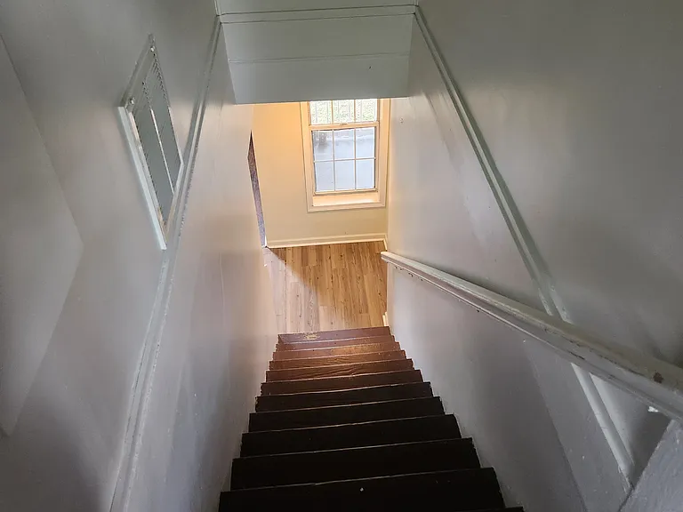6024 Godwin Blvd — Photo 17