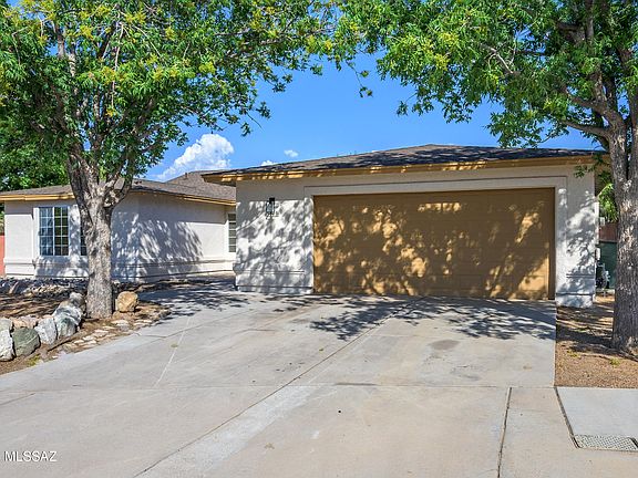 3rd image of 9810 E Stonehaven Way