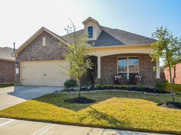 8915 Finnery Dr, Tomball, TX 77375