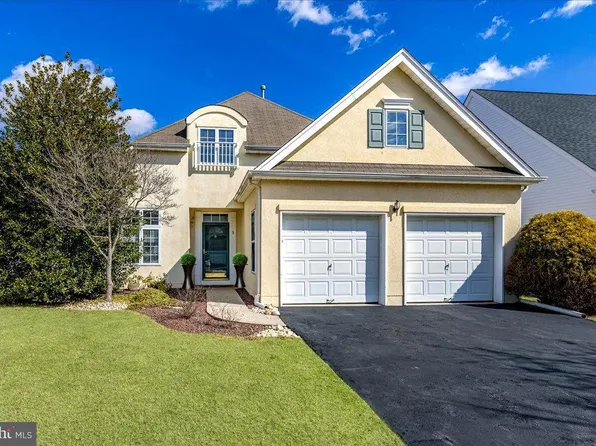 5 Pinflower Ln, West Windsor, NJ 08550