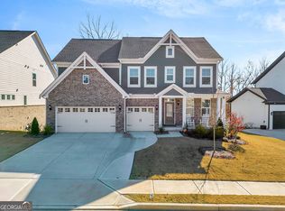 650 Michigan Cir, Hoschton, GA