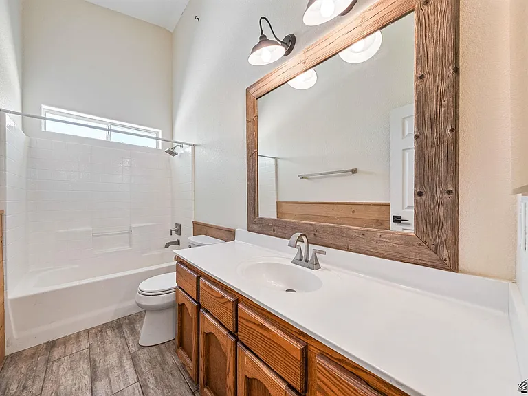 10619 E 35th Pl — Photo 19