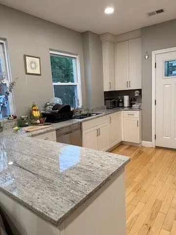 296 Summit Ave #3 — Photo 3