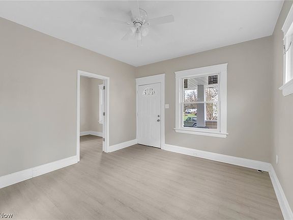 4th image of 3038 E 125th St