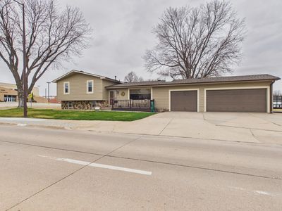 420 14th Ave, Holdrege, NE, 68949