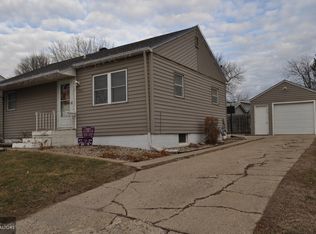 1302 Harriet Ave, Carroll, IA 51401