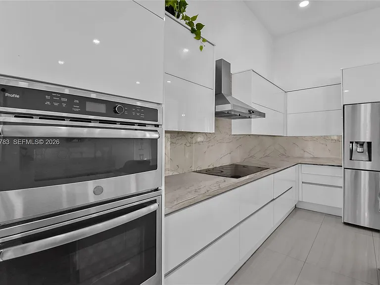 710 Lake Blvd — Photo 7