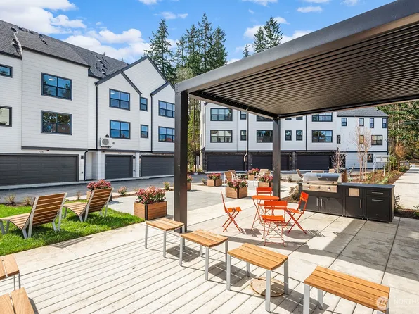 781 7th Avenue NW, Issaquah, WA 98027