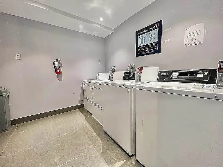 264 Sullivan Pl #2E — Photo 7