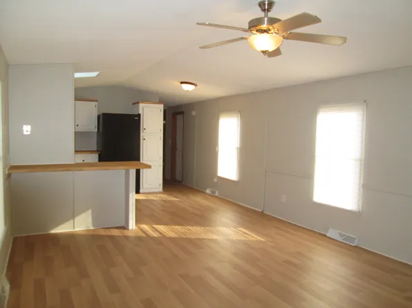 1139 Lincoln Ave #40, Holland, MI 49423