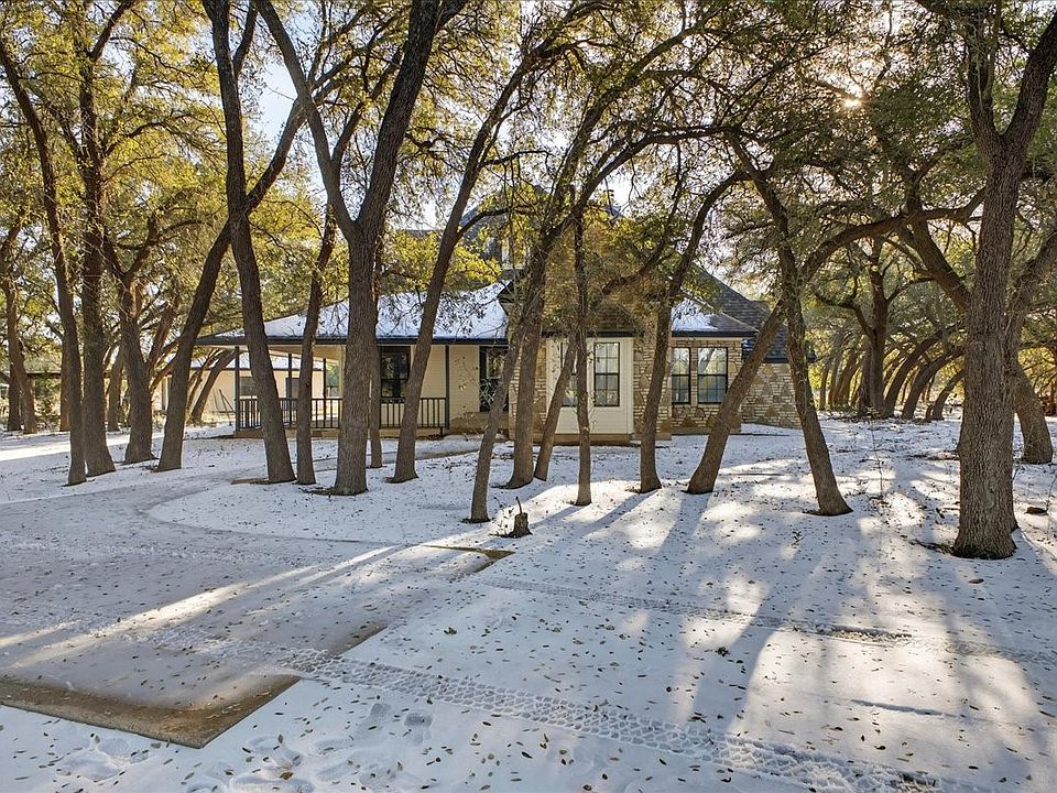 1st image of 2793 Green Meadows Dr