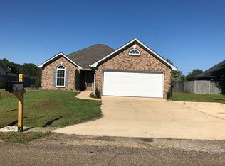 587 Pulltight Rd, Saltillo, MS 38866