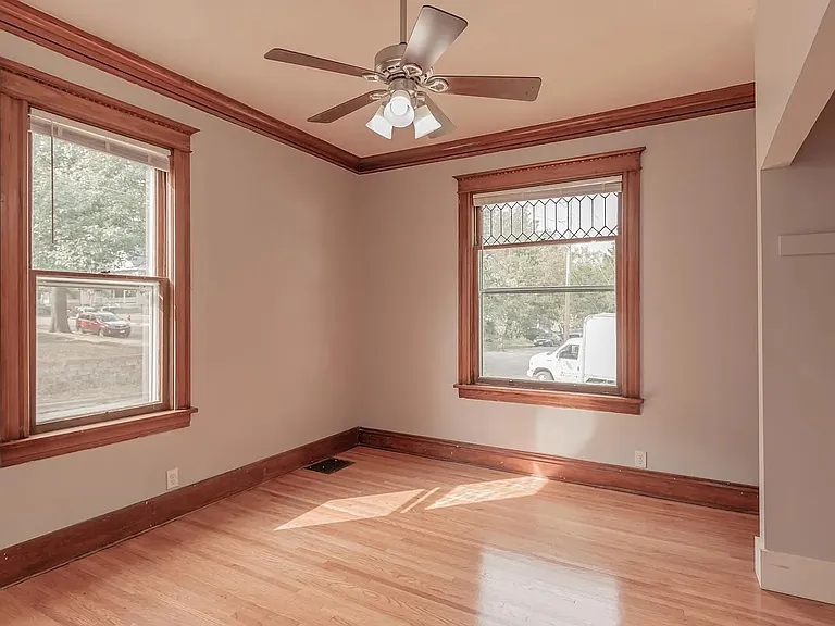 2025 F St #1 — Photo 22