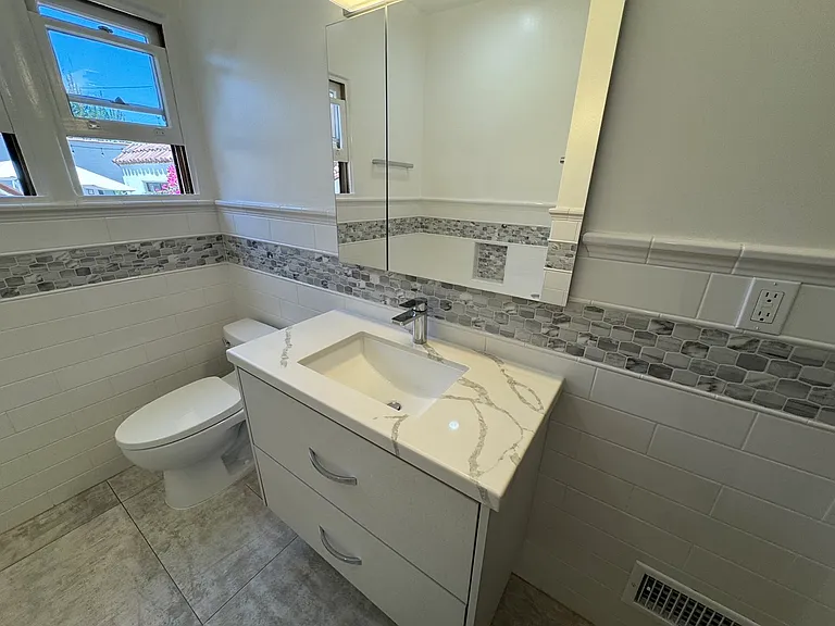 1557 S Genesee Ave #1557 — Photo 32