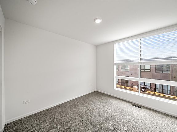 4th image of 2317 Alumni Dr #2317