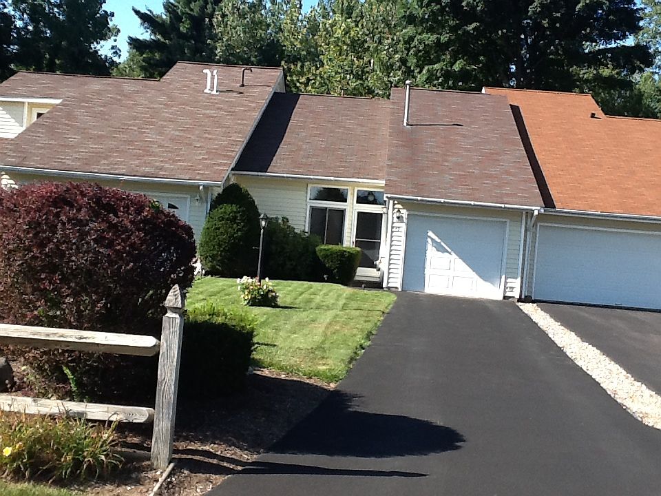 1st image of 47 Green Meadow Dr