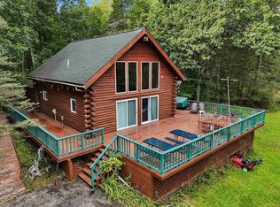 373 Fish Ct, Oxford, WI 53952