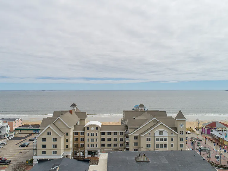 1 E Grand Ave #208 — Photo 22