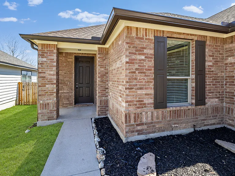 1214 Lonesome Oak Dr — Photo 8