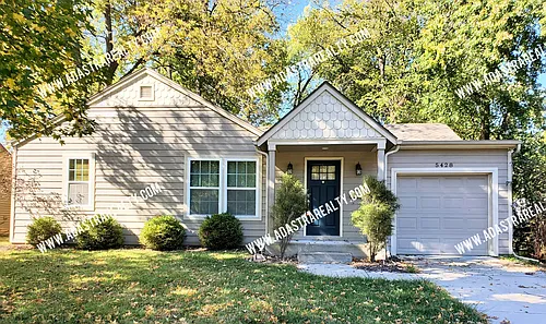 5428 Maple St Photo 1
