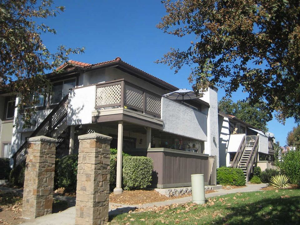 1st image of 9813 Caspi Gardens Dr Unit 6