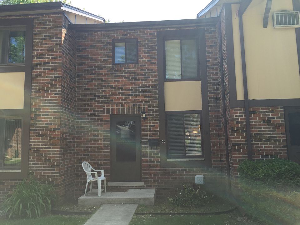 1st image of 1S135 Eliot Ln